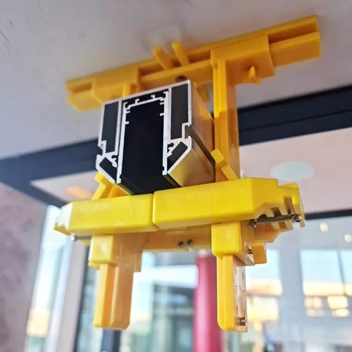 Подъёмник профиля и карнизов. комплект 2 шт. + сумка. (без трещётки)